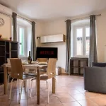 Burlo Garofalo Modern *wifi+netflix* Trieste